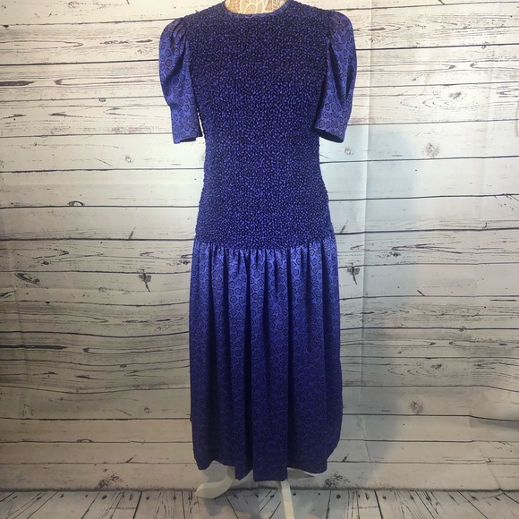 Plaza south vintage dress 
Screaming 80’s dress 
In purple with black - Picture 4 of 16